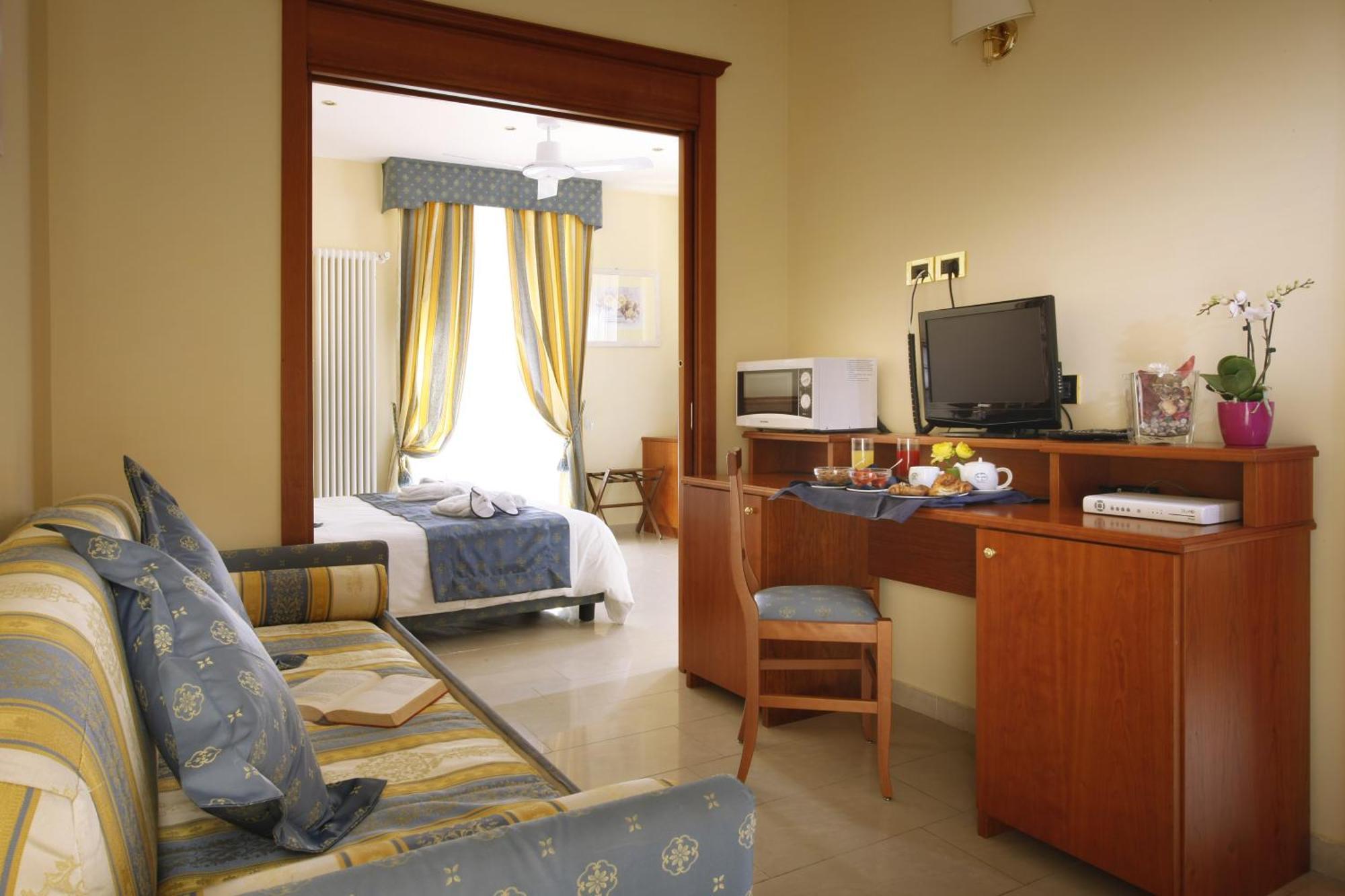 Hotel Ristorante Toscana Alassio Room photo